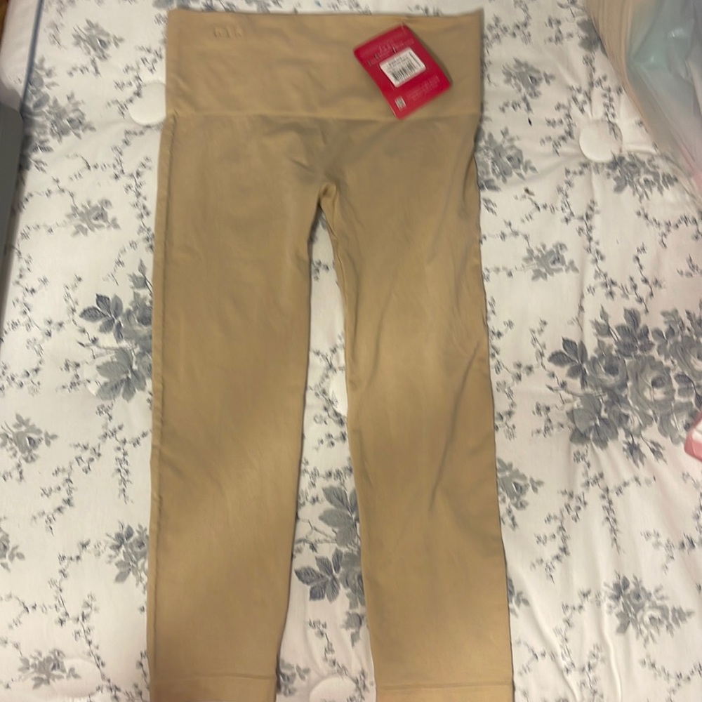 High waisted leggings